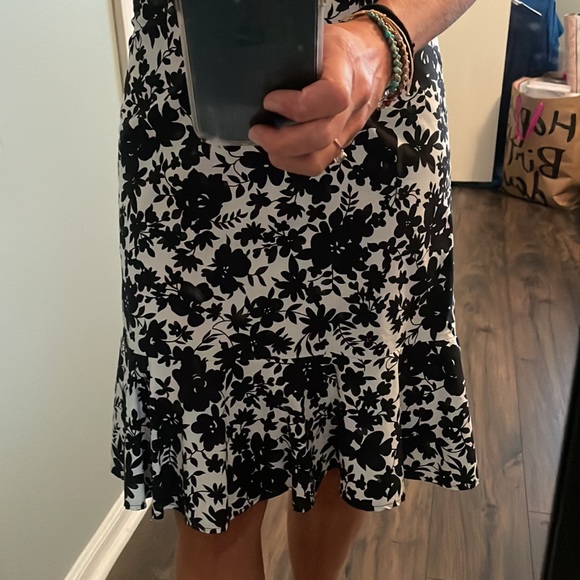 Sundress - Picture 3 of 4